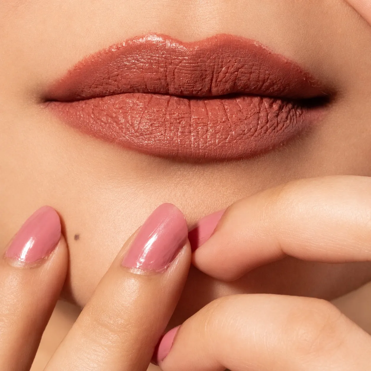 Blushing Chloé Matte Lipstick
